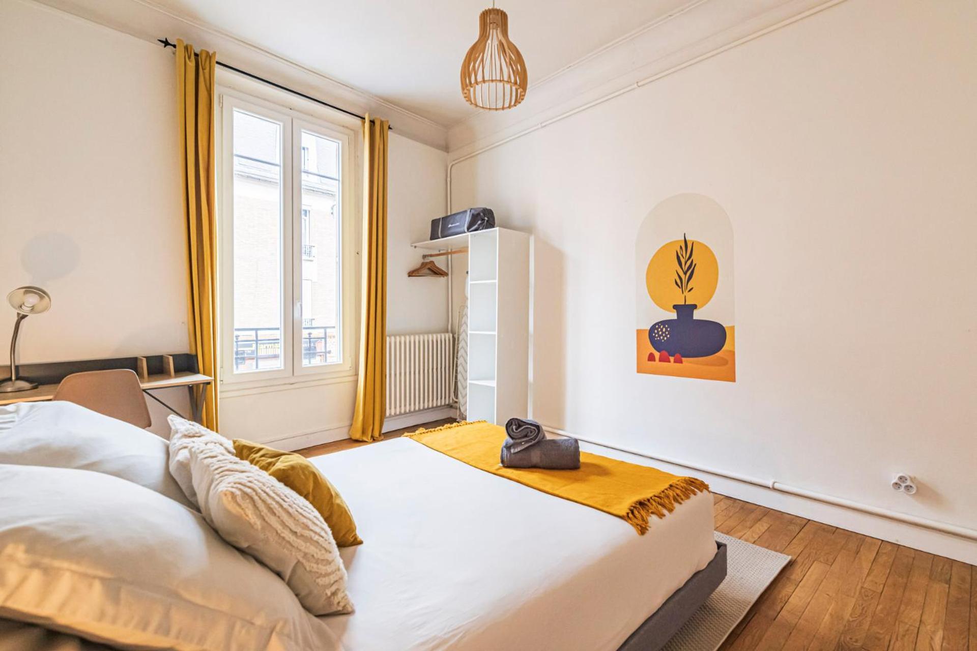 L'Haussmannien - Spacieux 4 Chambres - Centre - Gare Reims Exteriör bild